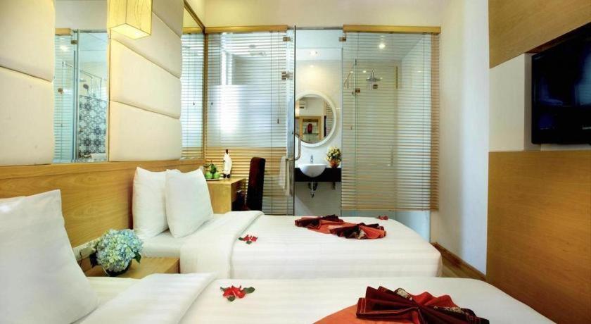 Hotel Tu Linh Palace 3*