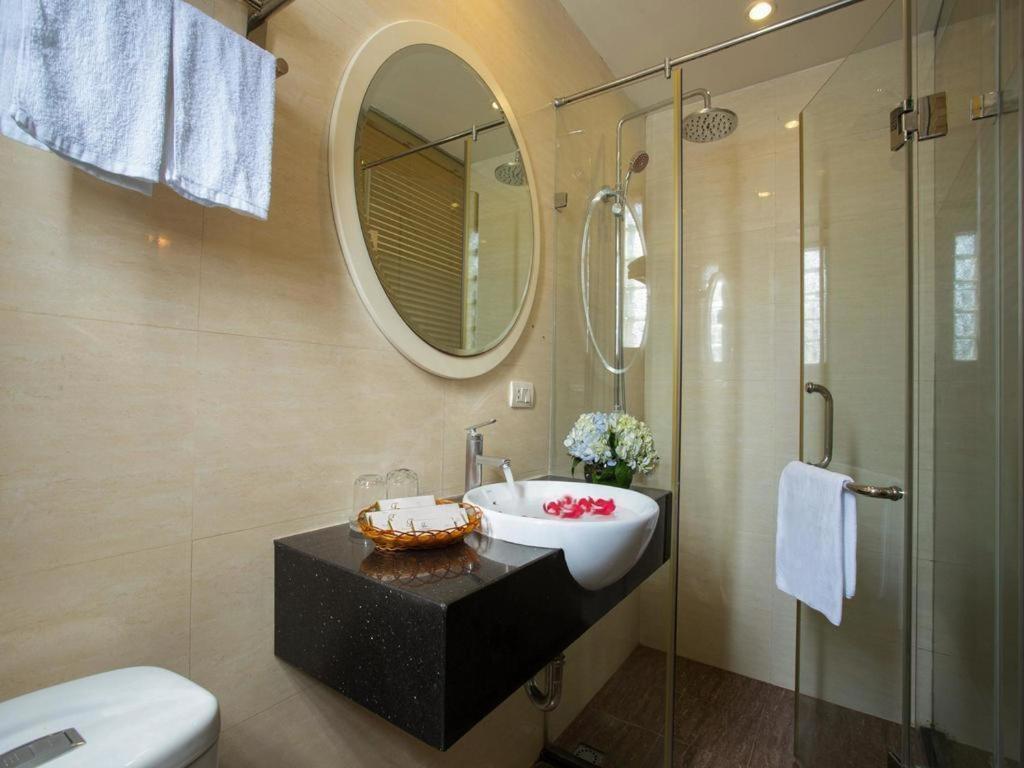 Tu Linh Palace 3* Hanoi