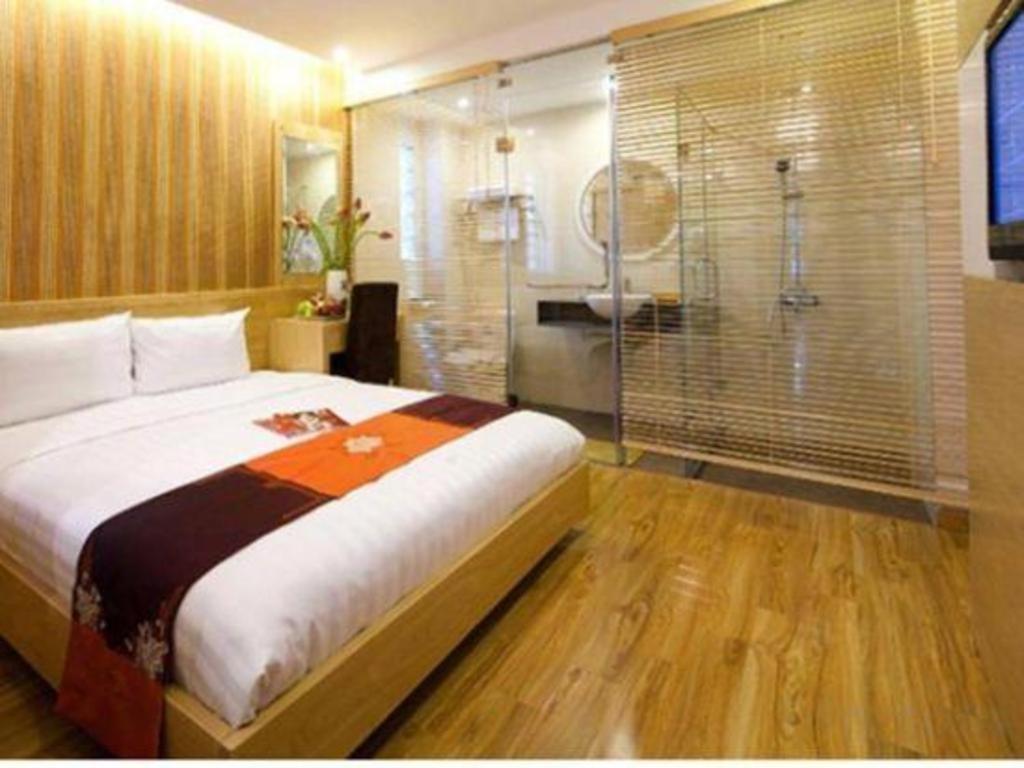 Hotel Tu Linh Palace 3*